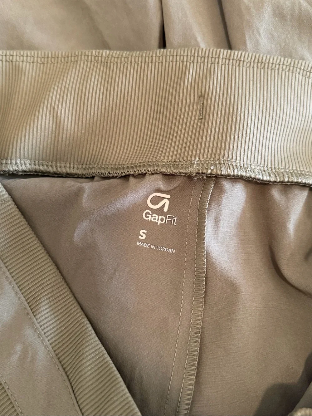 GAP Women’s Olive Drawstring Joggers